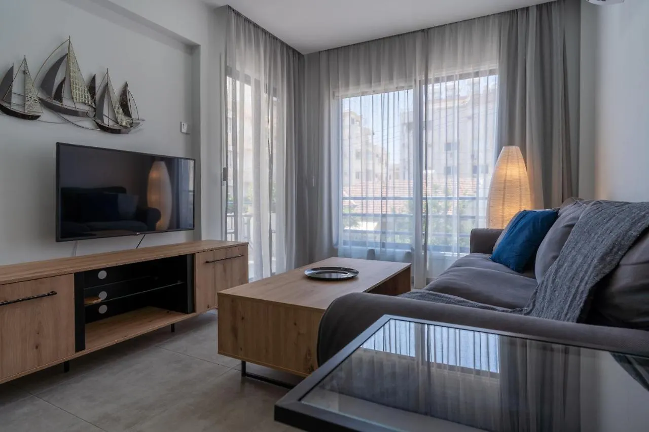 A Blissful 1-Bedroom Voyage In لارنكا شقة