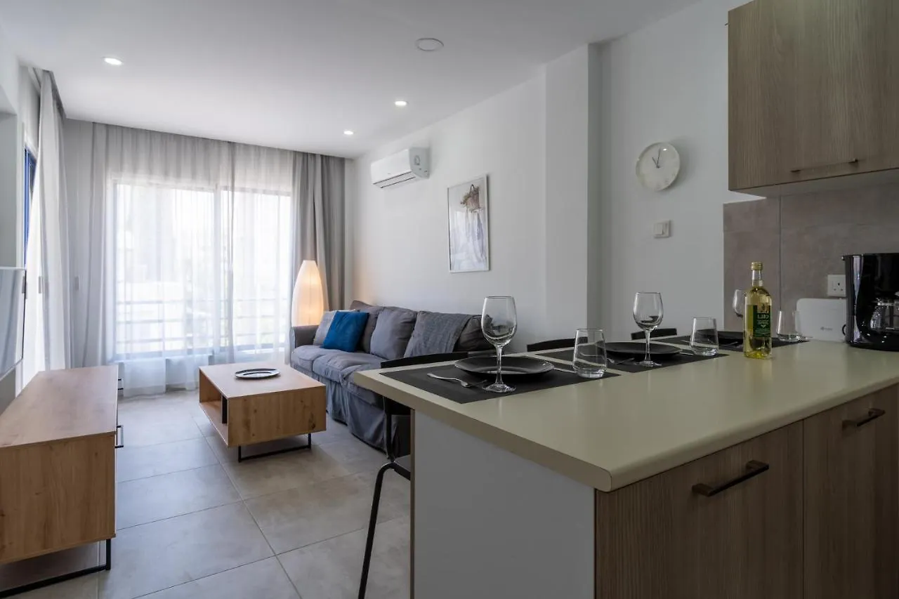 شقة A Blissful 1-Bedroom Voyage In لارنكا